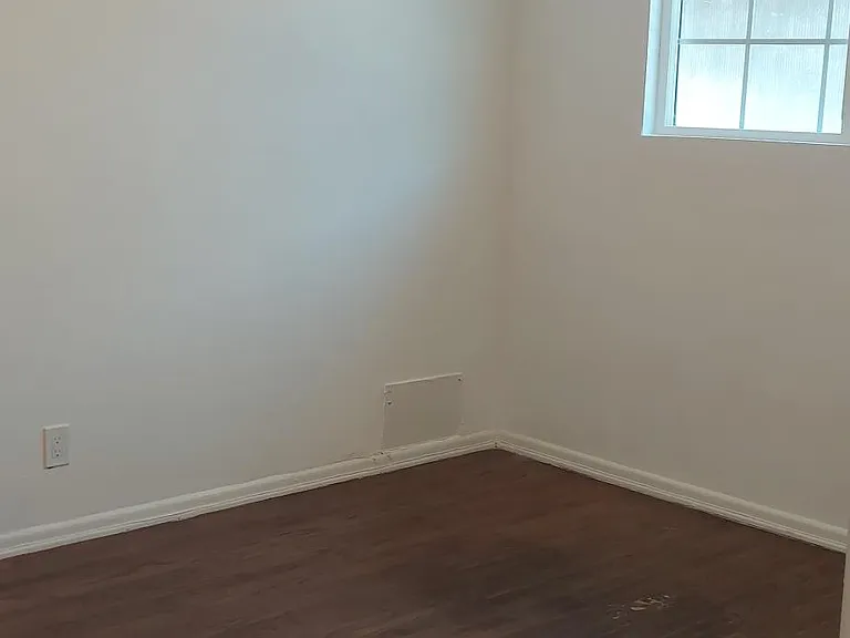 1536 S Fairfax Ave #6 — Photo 3