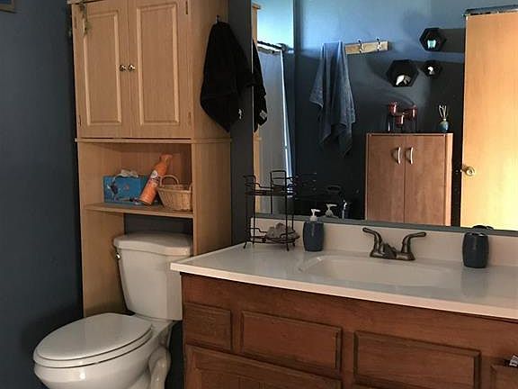 5th image of 471 Circle Dr #120