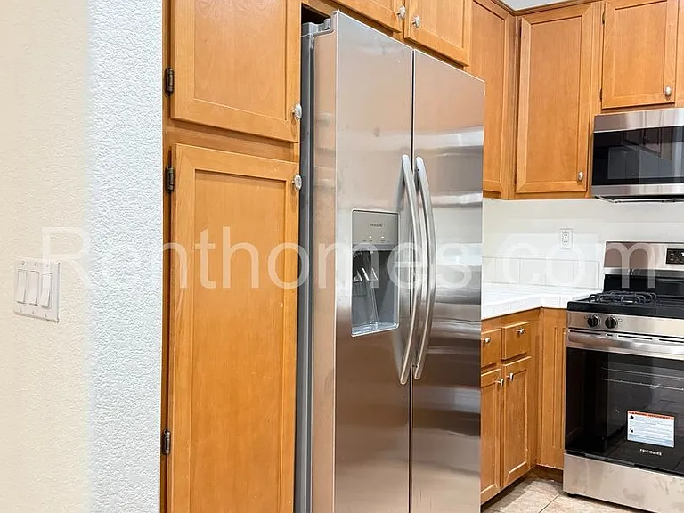 1603 White Hickory Pl — Photo 7