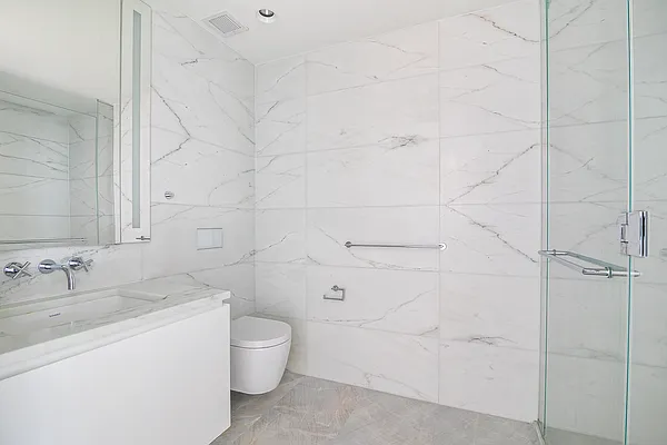 Rented by Compass | media 7