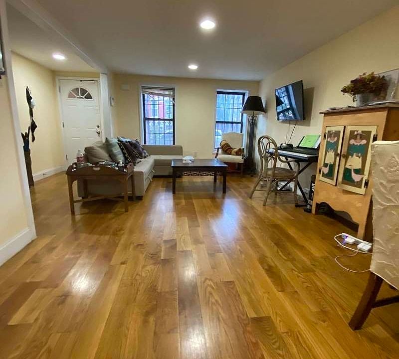 1st image of 706 Hancock St #1G