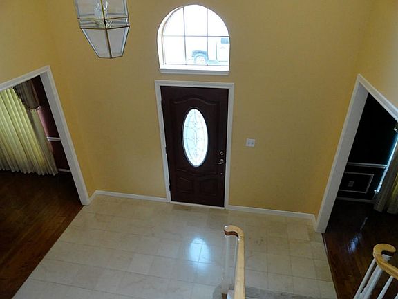 3rd image of 4211 Shady Village Ct