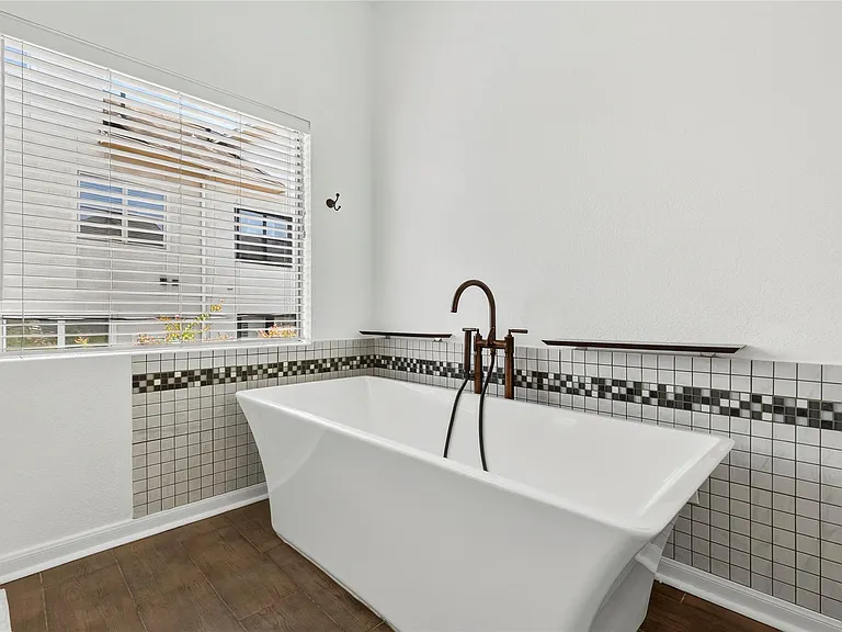 6311 Westcott St — Photo 18