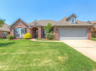 15705 E 91st St N, Owasso, OK 74055
