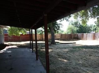 2490 Cottonwood Dr, Denver, CO 80221
