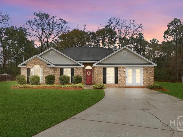 35 Farmers Circle, Ellabell, GA 31308