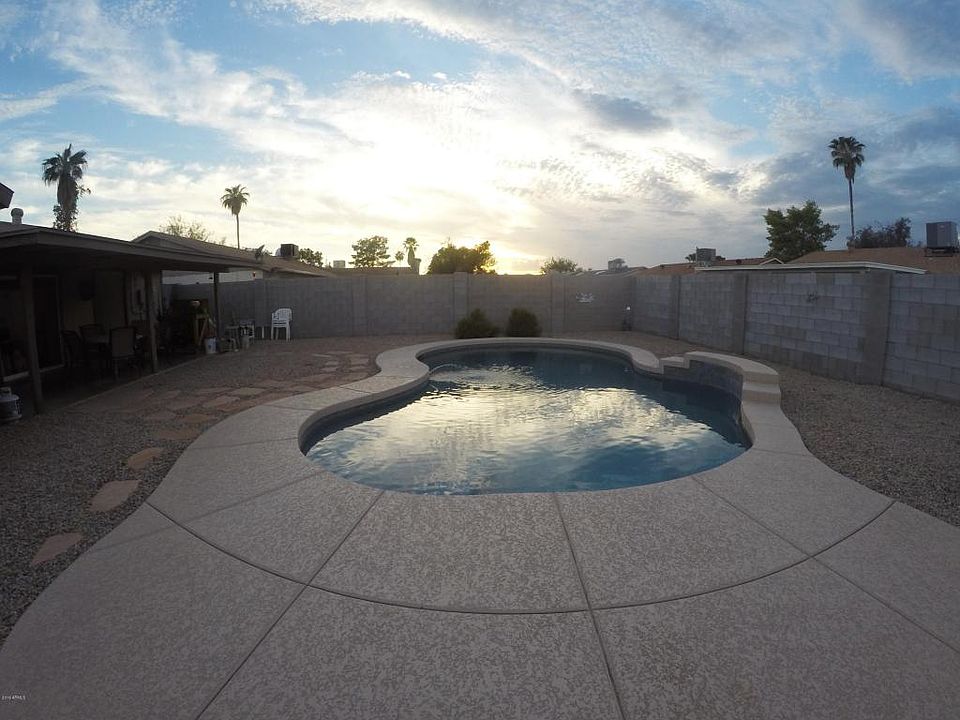1st image of 3816 E Winchcomb Dr