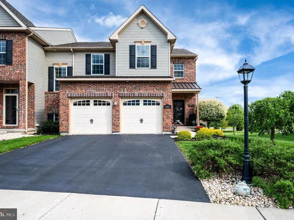 4463 Elmwood Dr, Nazareth, PA 18064