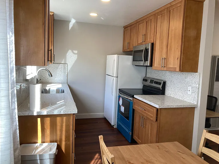 1691 Ontario Dr #3 — Photo 15