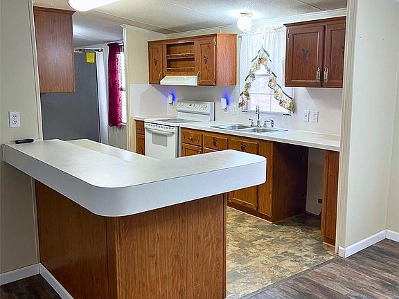 4th image of 205 Star Rd