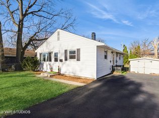 238 Allanson Rd, Mundelein, IL 60060