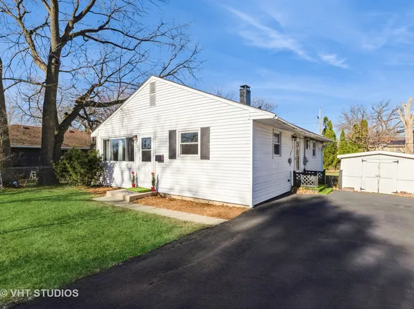 238 Allanson Rd, Mundelein, IL 60060