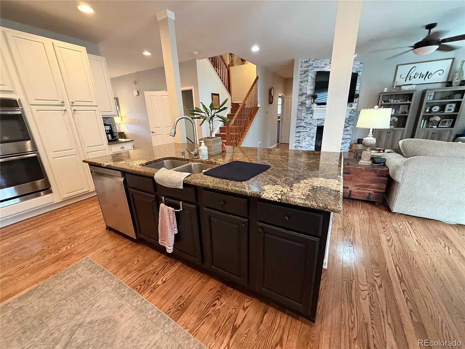 5 bed, 3.5 bath, 4133 sqft, $3,800 — Photo 3