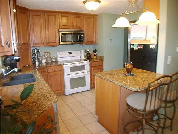 2nd image of 45 Bobbie Dr