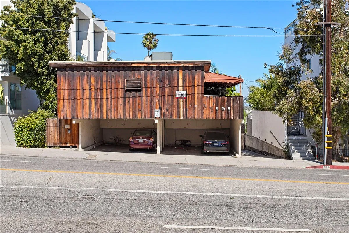 1 bed, 484 sqft, $1,800 — Photo 2