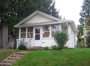 2105 Chapin St, South Bend, IN 46613