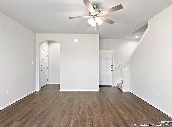 5th image of 3420 Lindsay Ln