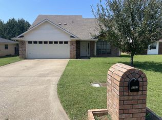 1707 Loring Ln, Longview, TX 75604