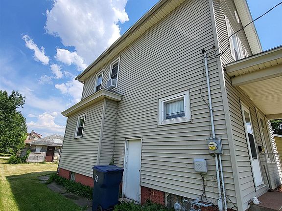 3rd image of 807 N A St
