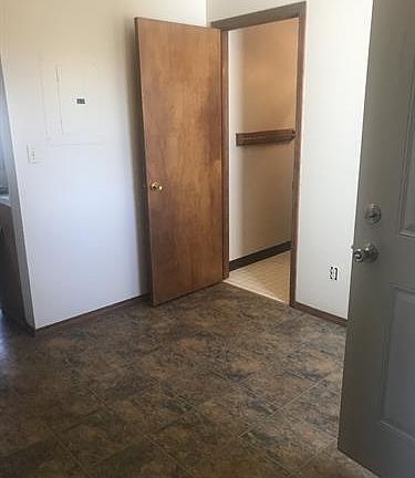 3rd image of 401 Hill St #2