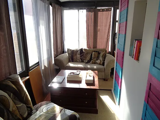 Rented by Zikos Realty Services | media 7