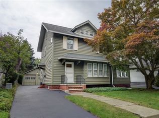 151 Hurstbourne Rd, Rochester, NY 14609