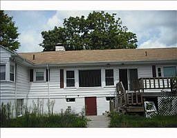 2nd image of 994 Hartford Ave