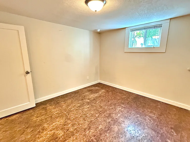 1240 N Wygant St — Photo 17