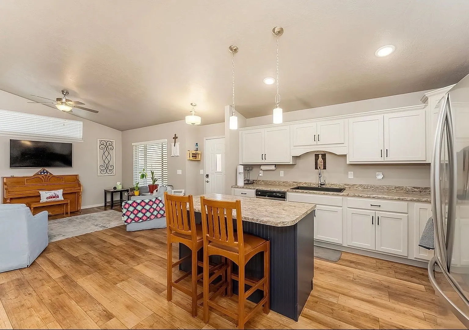 Spacious 3BR House in Tea — Photo 4