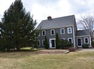 17 Browns Ln, West Newbury, MA 01985