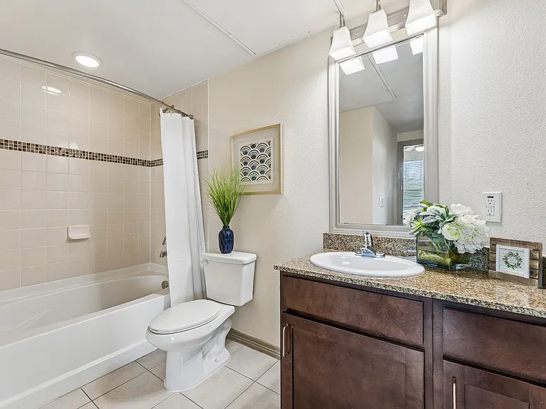 Aria Victoria Apartments — Photo 11
