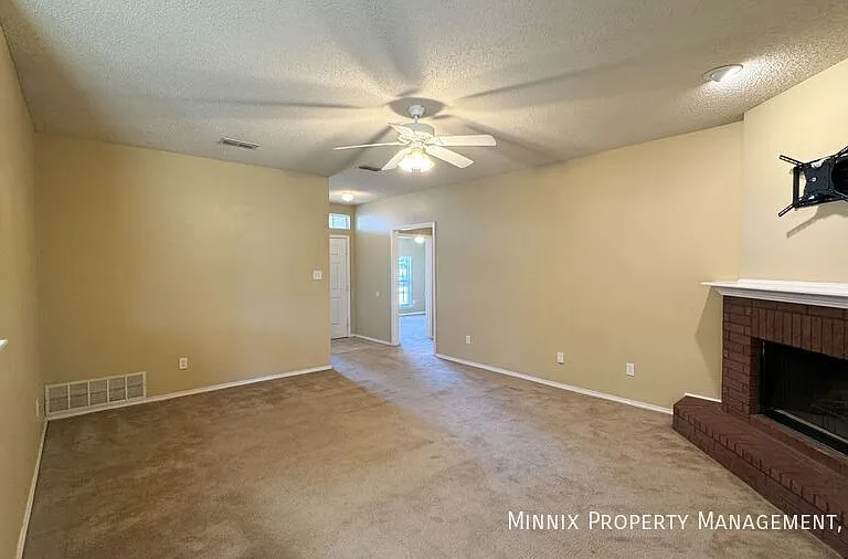7514 Paris Ave — Photo 7