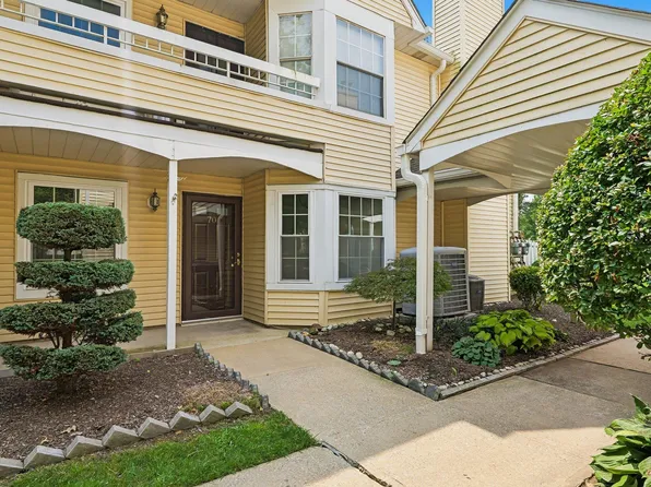 70 Mill Run W, Hightstown, NJ 08520