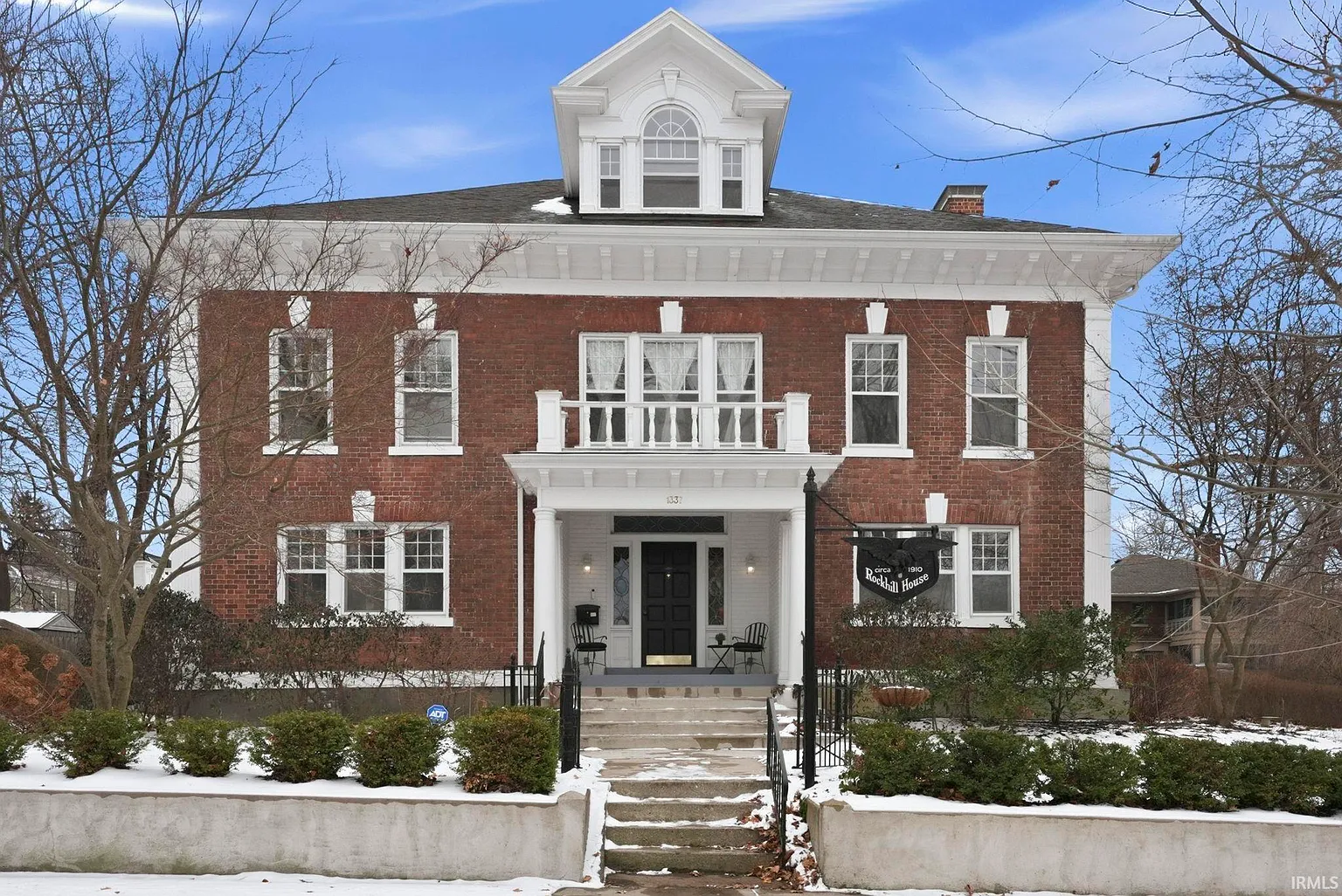 1337 W Wayne St photo 1