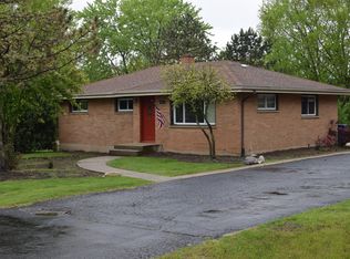 1012 Elsie Ave, Gurnee, IL 60031