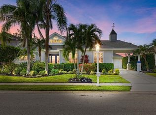4715 Spinnaker Dr, Bradenton, FL 34208