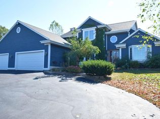 W324S7734 Paul Ln, Mukwonago, WI 53149