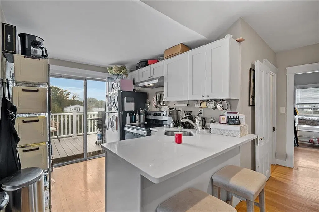 2 bed, 835 sqft, $2,500 — Photo 4