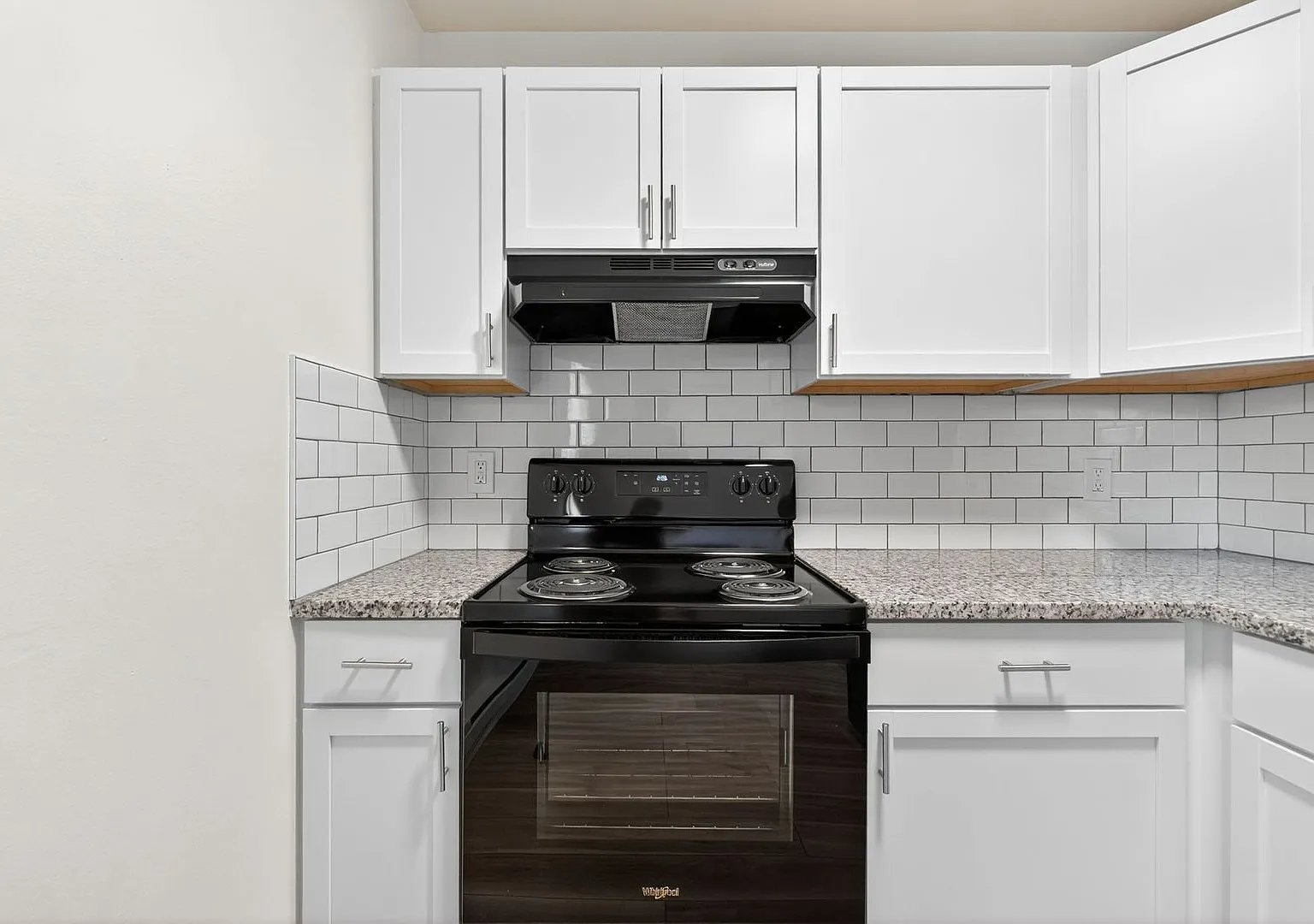 7374 East Main Street — Photo 3