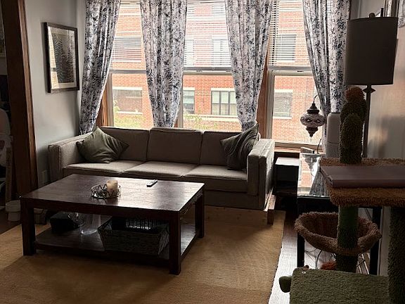 2nd image of 1761-1775 W Wilson Ave #1763-3W