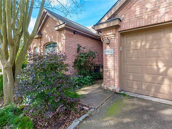 3rd image of 8812 Mosquero Cir