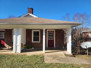 105 Morgan St, Swannanoa, NC 28778