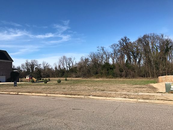 2nd image of 417 River North Dr