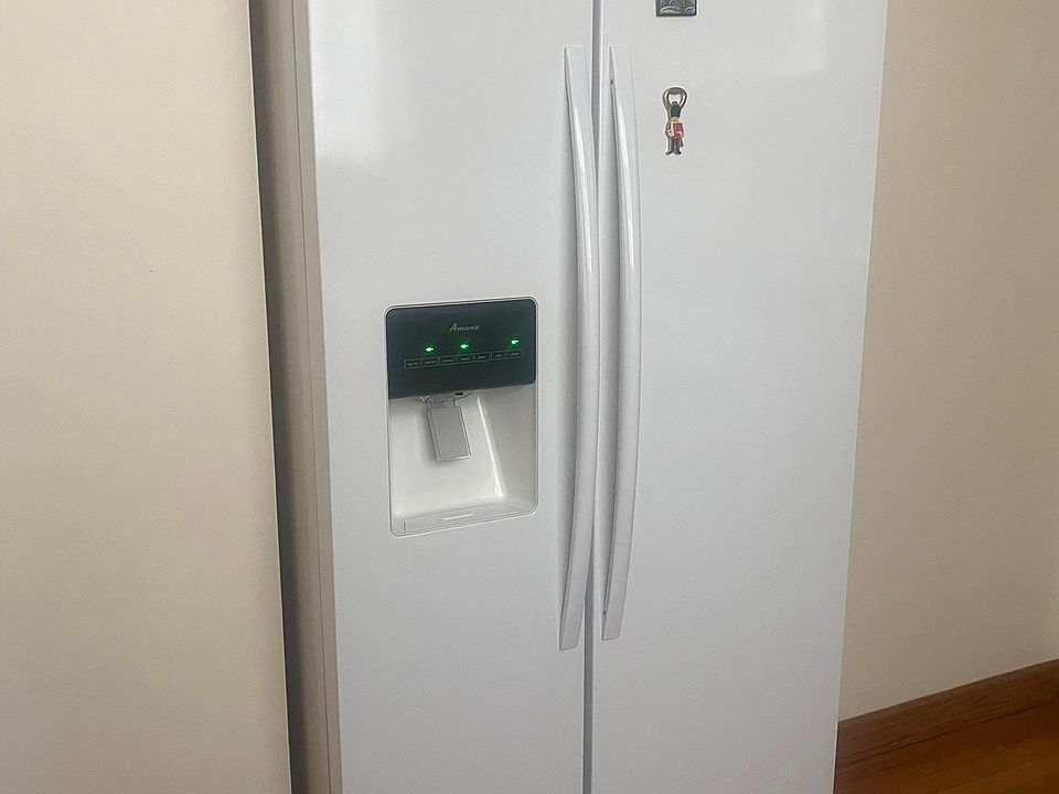 1st image of 7451 N Seeley Ave #1