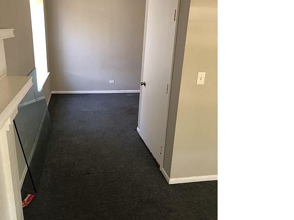 4th image of 219 S Central Park Blvd #2