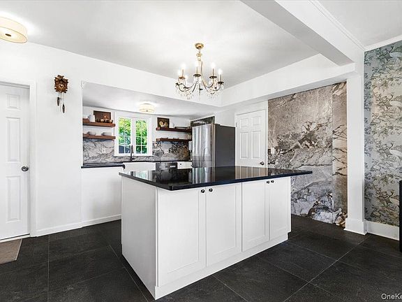 5th image of 54 Hartsdale Road