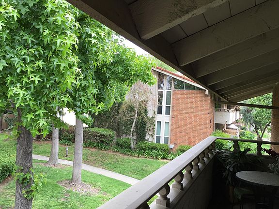 4th image of 31570 Agoura Rd Unit 4