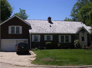 3901 Pine Knot Ct, Wichita, KS 67208