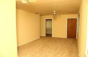 5th image of 272 E Ratcliff St