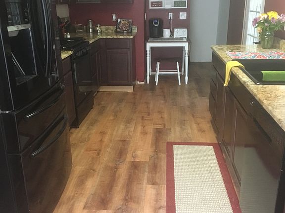 4th image of 35 Glenwood Ave